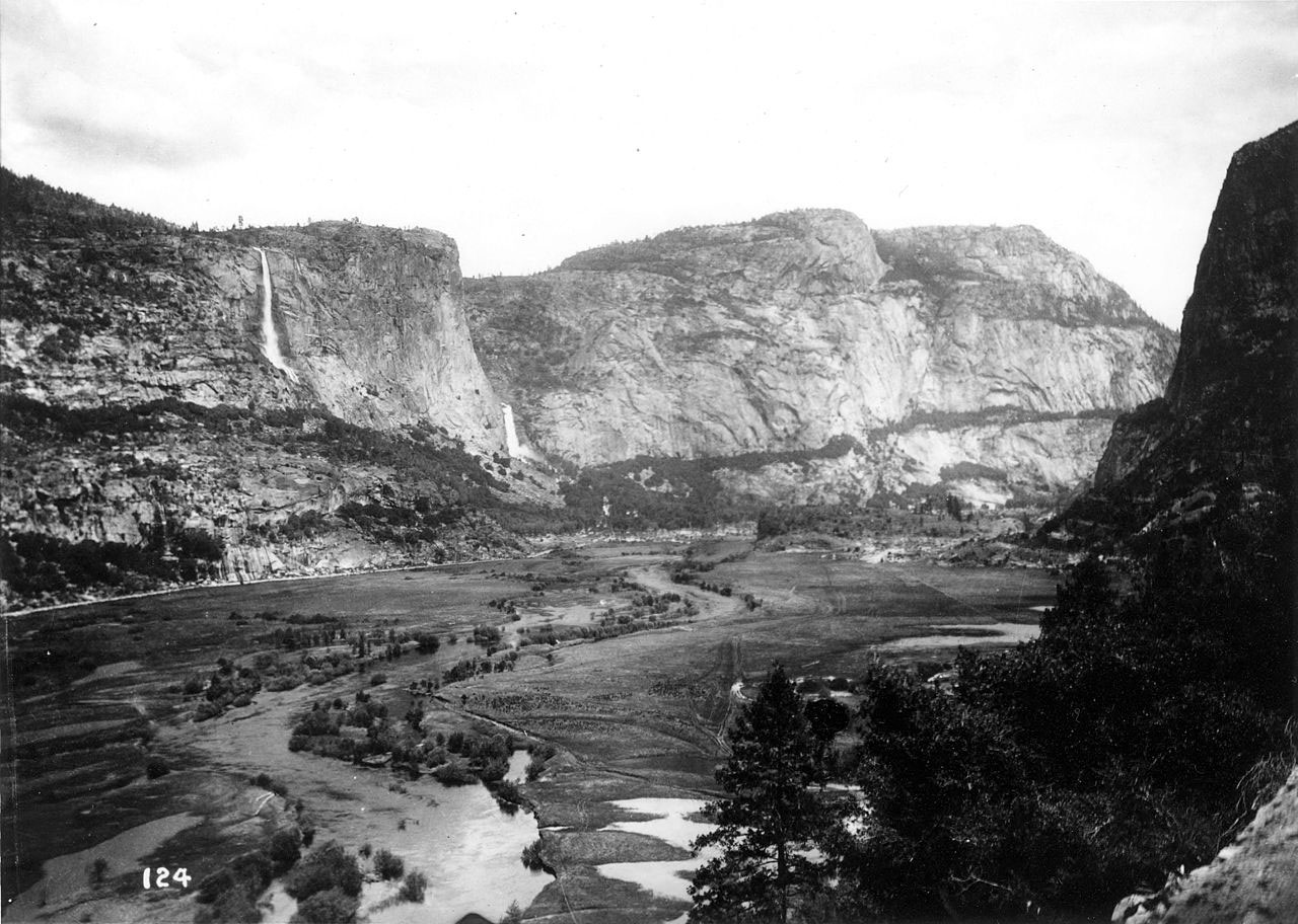 Hetch Hetchy Valley before damming